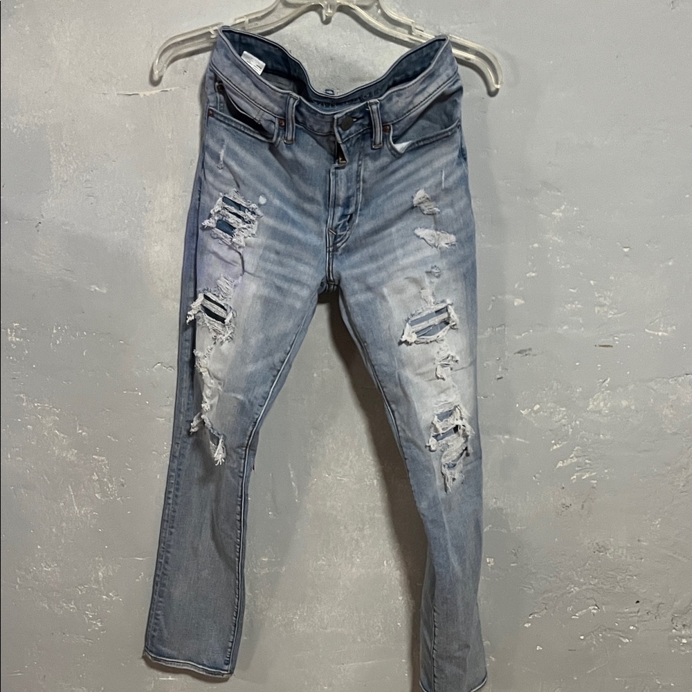 American Eagle Outfitters Light Blue Distressed Skinny Jeans